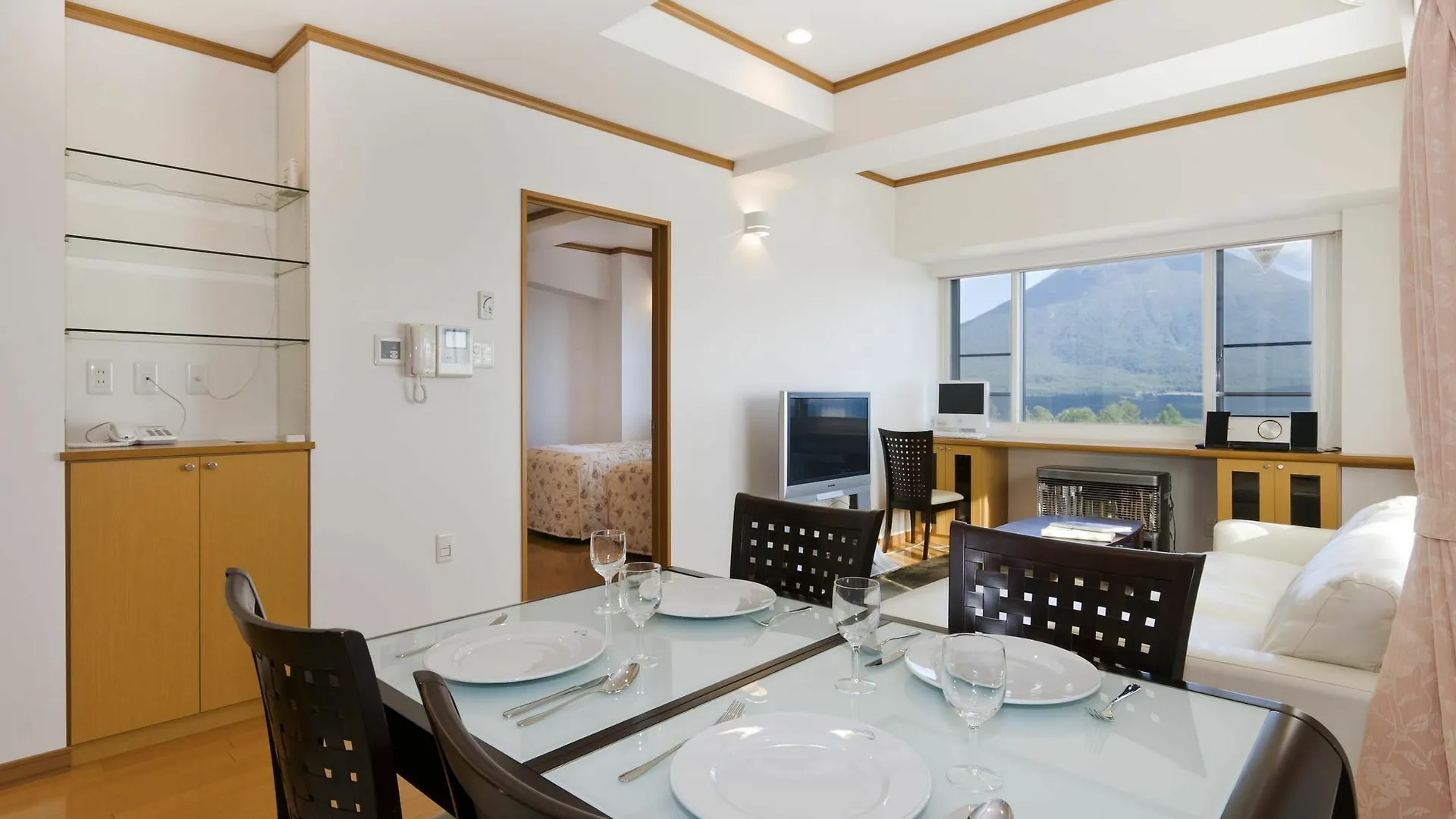 Mountainside Palace Niseko Apartment Kutchan
